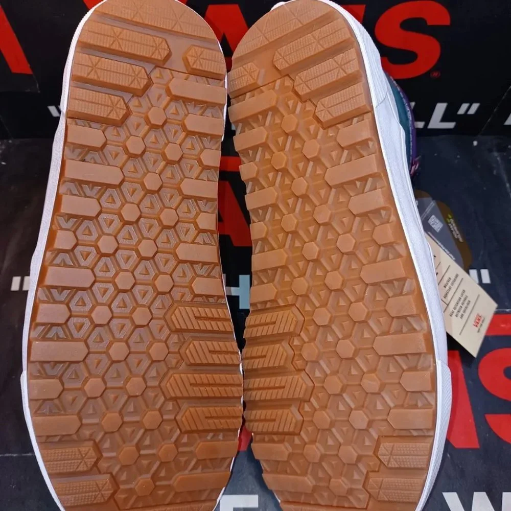 Vans Men's 3.5/Women's 5 Sk8-Hi Mte Dx Dress Blue/Jasper VN0A4P3I2US